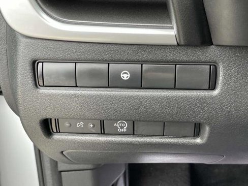 Certified 2023 Nissan Rogue SV image 19