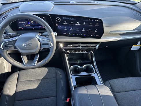 New 2026 Chevrolet Traverse LT w/ Midnight/Sport Edition image 7