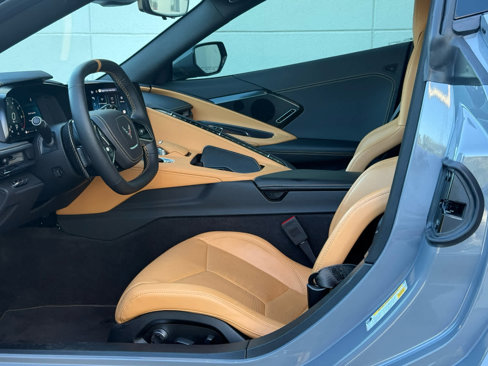 Used 2025 Chevrolet Corvette Stingray Preferred Cpe w/ Stealth Interior Trim Package image 23