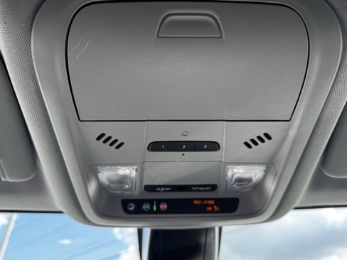 Used 2023 Chevrolet Blazer LT w/ Convenience Package image 21