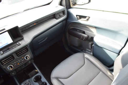 Used 2024 Ford Maverick Lariat w/ Black Appearance Package image 20