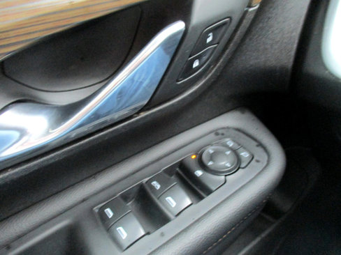 Used 2019 GMC Terrain SLE image 12