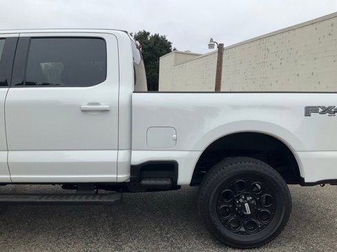 Used 2025 Ford F350 Lariat w/ Black Appearance Package image 26