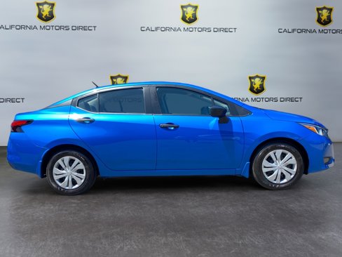 Used 2024 Nissan Versa S w/ Trunk Package image 3