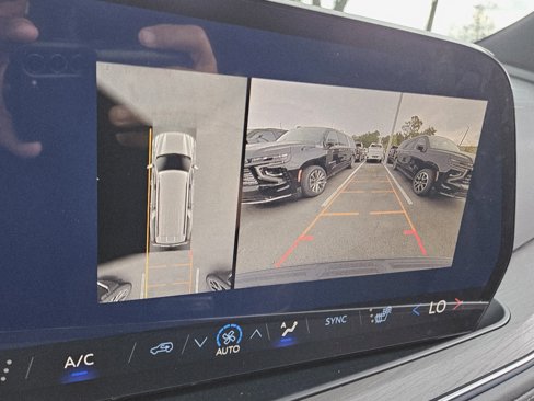 New 2026 Chevrolet Suburban Z71 image 22