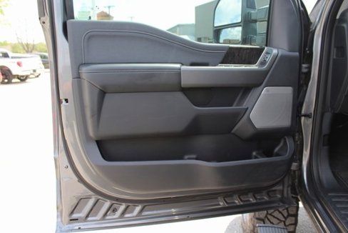 New 2025 Ford F250 Lariat w/ Lariat Ultimate Package image 6