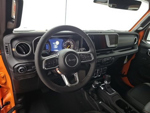 New 2025 Jeep Wrangler Sahara image 20