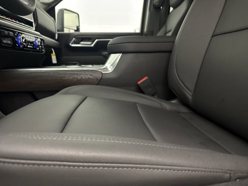 New 2026 GMC Sierra 2500 SLT w/ SLT Premium Package image 23