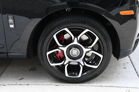 Used 2023 Rolls-Royce Cullinan Black Badge w/ Driver's Package image 25