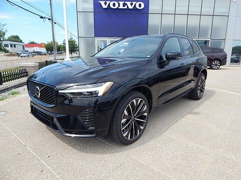 New 2026 Volvo XC60 T8 Ultra w/ Protection Package Premier image 3