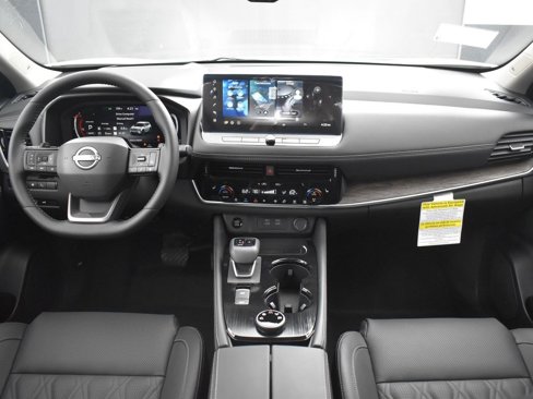 New 2026 Nissan Rogue Platinum image 9