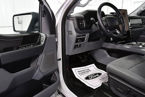Used 2024 Ford F150 Lightning Flash image 18