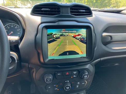 Used 2023 Jeep Renegade Latitude image 15