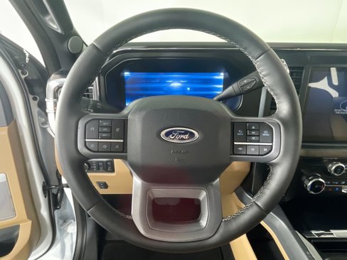 Used 2025 Ford F450 Lariat w/ FX4 Off-Road Package image 15