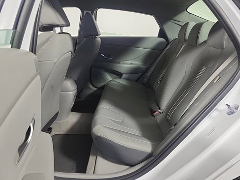 New 2025 Hyundai Elantra Sport image 13