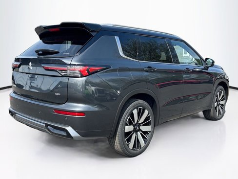 New 2025 Mitsubishi Outlander SEL image 7