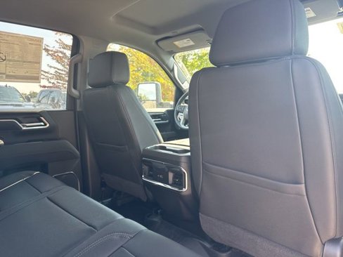 New 2026 GMC Sierra 2500 SLT image 19