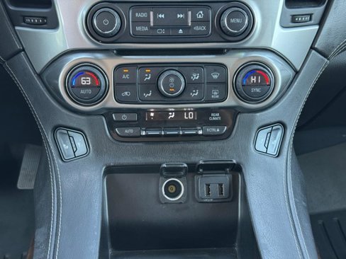 Used 2016 Chevrolet Suburban LT image 11