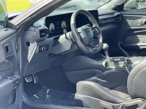 Used 2024 Ford Mustang Dark Horse image 16