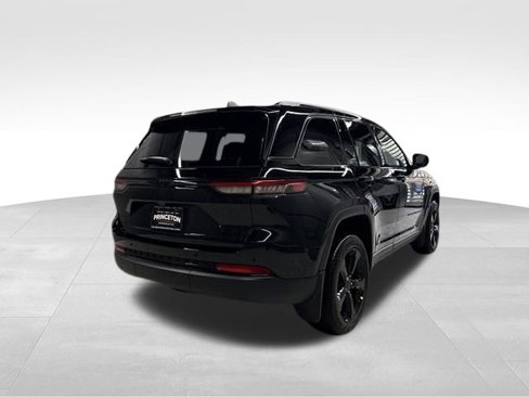 New 2025 Jeep Grand Cherokee Limited w/ Black Appearance Package image 5