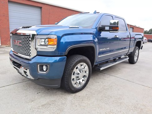 Used 2017 GMC Sierra 2500 Denali w/ Duramax Plus Package image 1
