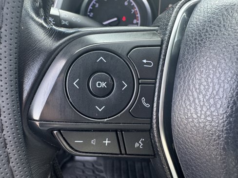 Used 2018 Toyota Camry SE image 10