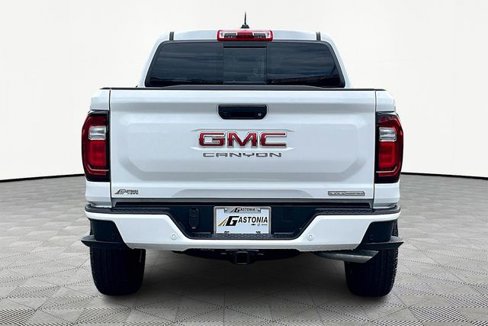 New 2026 GMC Canyon Elevation w/ Convenience Package image 5