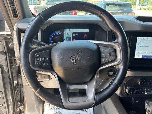 Used 2022 Ford Bronco Black Diamond image 15
