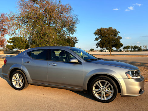 Used 2013 Dodge Avenger SXT w/ Rallye Appearance Group image 40