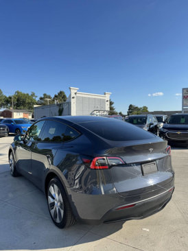 Used 2020 Tesla Model Y Long Range image 12