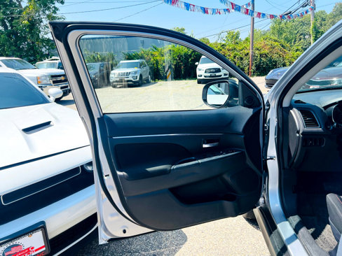 Used 2017 Mitsubishi Outlander Sport SE image 10