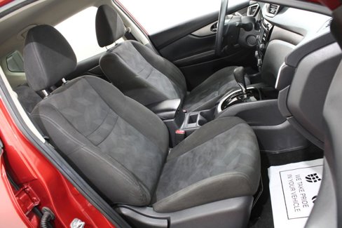 Used 2015 Nissan Rogue SV image 21