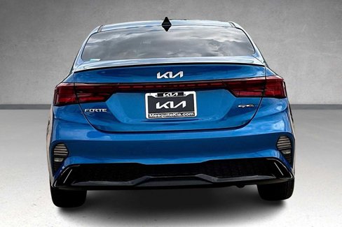 Used 2022 Kia Forte GT-Line w/ GT-Line Premium Package image 5