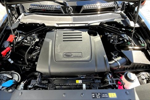 New 2026 Land Rover Defender 110 S image 11