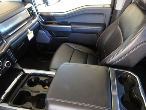 New 2025 Ford F250 Lariat w/ Lariat Ultimate Package image 24