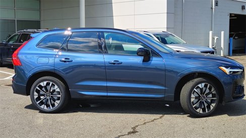 New 2026 Volvo XC60 T8 Plus w/ Protection Package Premier image 2