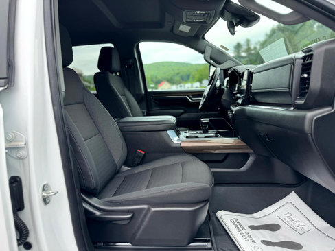 Used 2024 Chevrolet Silverado 1500 RST image 32
