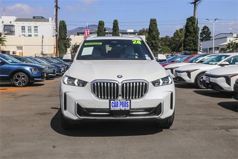 Used 2024 BMW X5 sDrive40i w/ Premium Package image 3