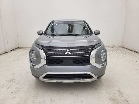Used 2024 Mitsubishi Outlander SE image 24