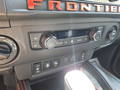 New 2025 Nissan Frontier PRO-4X image 24
