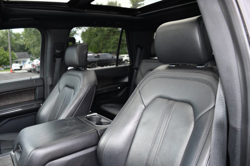 Used 2020 Ford Expedition Limited w/ Special Edition Package image 11