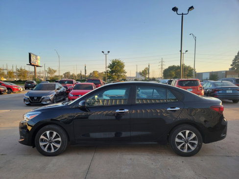 Used 2022 Kia Rio S w/ Technology Package image 4