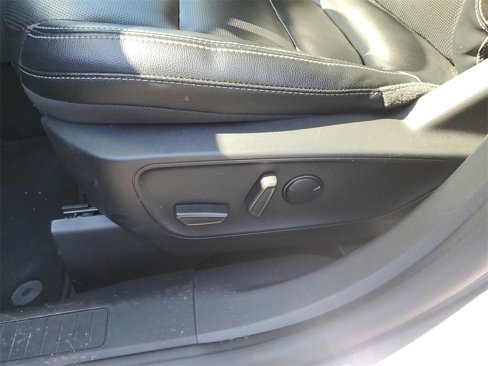 Used 2022 Ford Escape SEL image 18