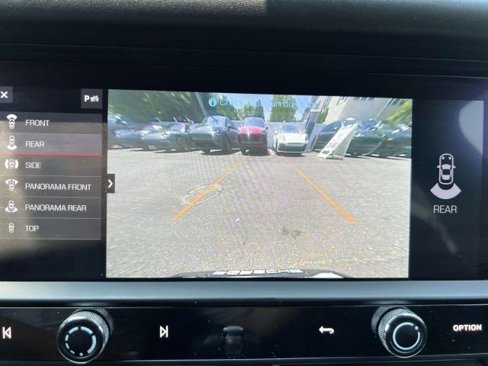 Certified 2022 Porsche Macan image 24