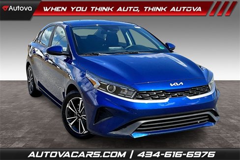 Used 2023 Kia Forte LXS image 1