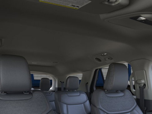 New 2025 Ford Explorer Active image 22