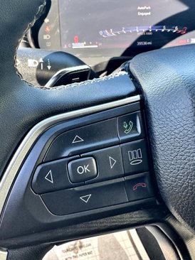 Used 2024 Jeep Grand Cherokee L Laredo image 30