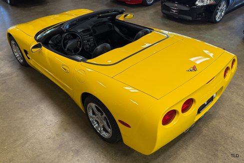 Used 2002 Chevrolet Corvette Convertible w/ Preferred Equipment Group2 image 13