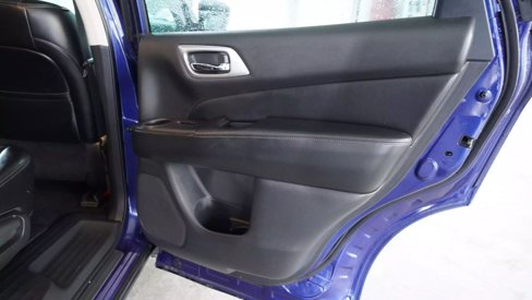 Used 2017 Nissan Pathfinder Platinum w/ Family Entertainment Package image 18