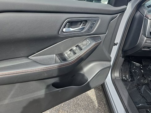 New 2026 Nissan Rogue SV image 9